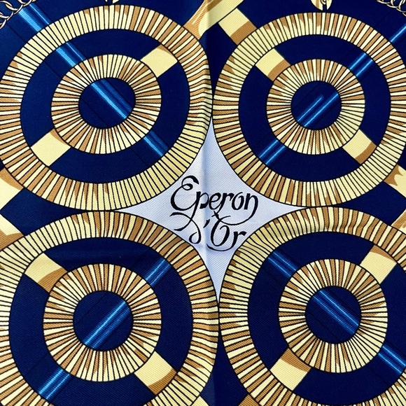 Hermès "Eperon d'Or" Silk Scarf VINTAGE - Picture 3 of 7